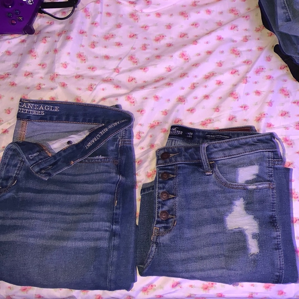 lot of two size 8 button up jeans HOLLISTER and AMERICAN EAGLE